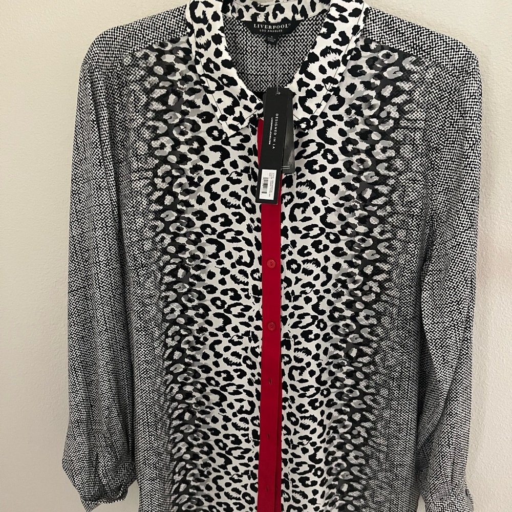 Liverpool Ladies Button up Animal print w/contrast size large - Picture 2 of 7